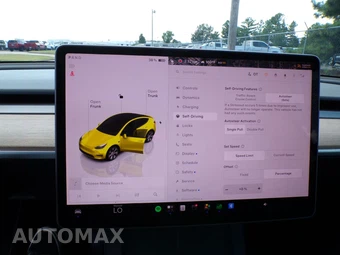 2024 Tesla Model Y Long Range - miniatura 20