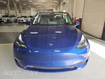 2024 Tesla Model Y Long Range - miniatura 2