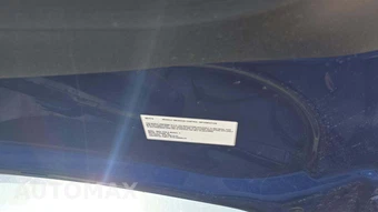 2024 Tesla Model Y Long Range - miniatura 20