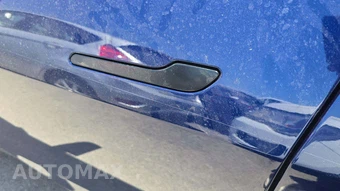 2024 Tesla Model Y Long Range - miniatura 21