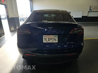2024 Tesla Model Y Long Range - miniatura 5