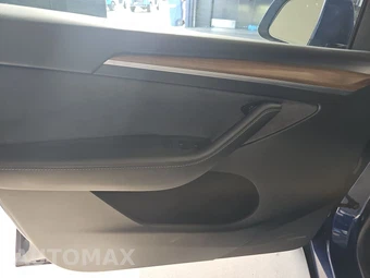 2024 Tesla Model Y Long Range - miniatura 9