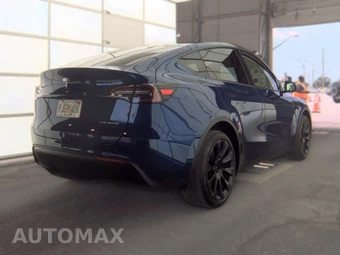 2024 Tesla Model Y Long Range - miniatura 4