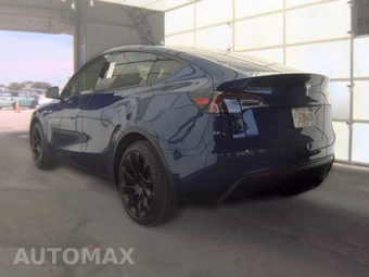 2024 Tesla Model Y Long Range - miniatura 6
