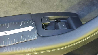 2024 Tesla Model Y Long Range – miniatura 20