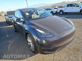 2024 Tesla Model Y Long Range – miniatura 3