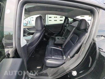 2024 Tesla Model Y Long Range - miniatura 10