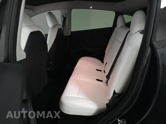 2024 Tesla Model Y Performance - miniatura 13