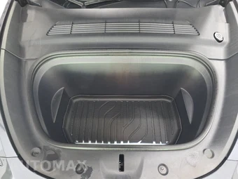 2024 Tesla Model Y Performance - miniatura 15