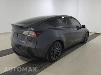 2024 Tesla Model Y Performance - miniatura 4