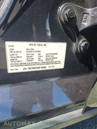 2024 Tesla Model Y Performance - miniatura 15