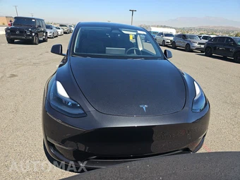 2024 Tesla Model Y Performance - miniatura 2
