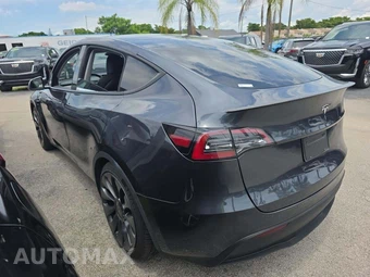 2024 Tesla Model Y Performance - miniatura 2