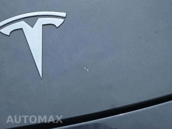 2024 Tesla Model Y Performance - miniatura 23