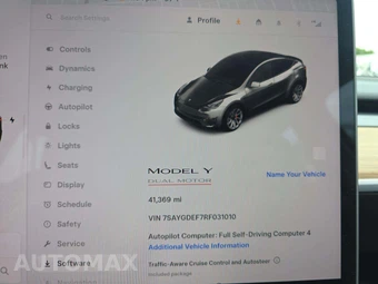 2024 Tesla Model Y Performance - miniatura 9