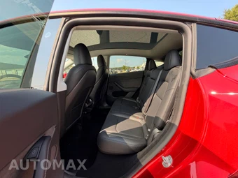 2024 Tesla Model Y Performance - miniatura 16