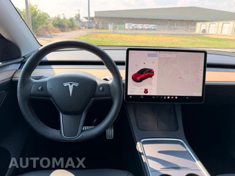 2024 Tesla Model Y Performance - miniatura 17