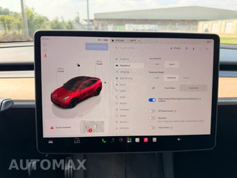 2024 Tesla Model Y Performance - miniatura 21