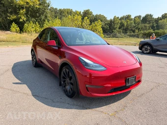 2024 Tesla Model Y Performance - miniatura 3