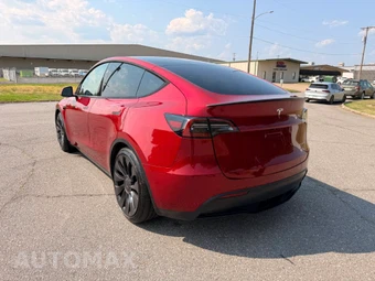 2024 Tesla Model Y Performance - miniatura 7