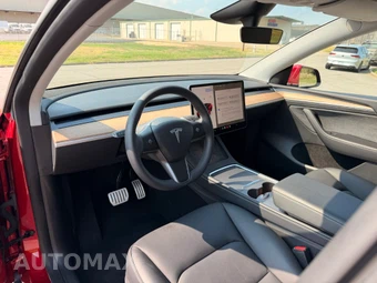 2024 Tesla Model Y Performance - miniatura 9