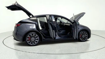 2024 Tesla Model Y Performance - miniatura 19