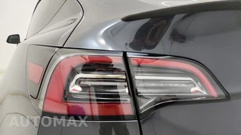 2024 Tesla Model Y Performance - miniatura 26