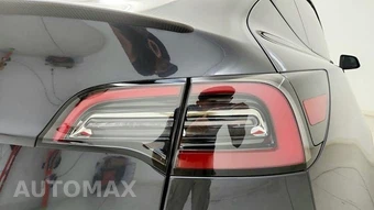 2024 Tesla Model Y Performance - miniatura 27