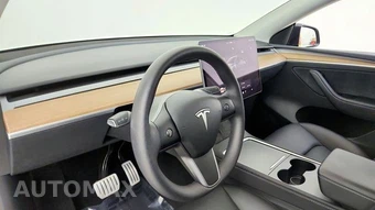 2024 Tesla Model Y Performance - miniatura 46