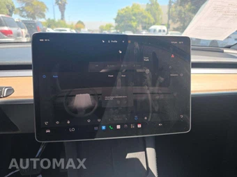 2024 Tesla Model Y Standard Range - miniatura 7
