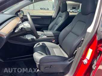 2024 Tesla Model Y Standard Range - miniatura 20