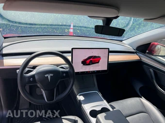 2024 Tesla Model Y Standard Range - miniatura 26