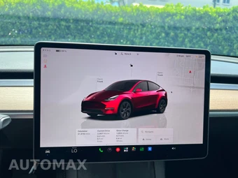 2024 Tesla Model Y Standard Range - miniatura 27