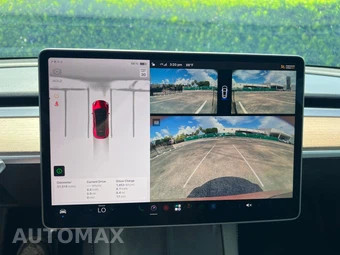 2024 Tesla Model Y Standard Range - miniatura 35