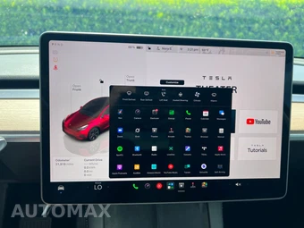 2024 Tesla Model Y Standard Range - miniatura 38