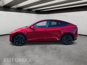 2024 Tesla Model Y Standard Range - miniatura 4