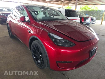 2024 Tesla Model Y Standard Range - miniatura 4