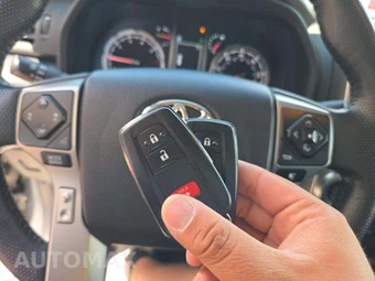 2024 Toyota 4Runner Limited - miniatura 8