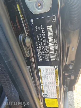 2024 Toyota 4Runner SR5 – miniatura 15