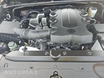 2024 Toyota 4Runner SR5 – miniatura 16