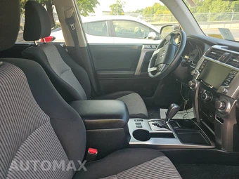 2024 Toyota 4Runner SR5 – miniatura 8