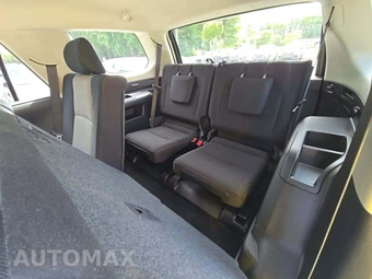 2024 Toyota 4Runner SR5 - miniatura 11