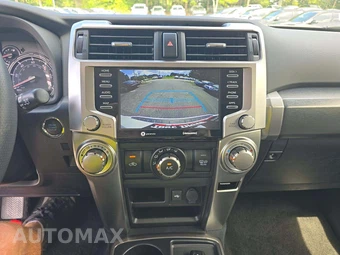2024 Toyota 4Runner SR5 - miniatura 7