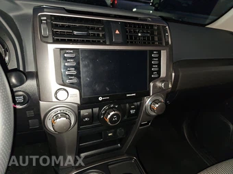 2024 Toyota 4Runner SR5 - miniatura 11
