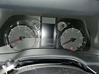 2024 Toyota 4Runner SR5 - miniatura 12