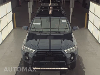 2024 Toyota 4Runner SR5 - miniatura 2
