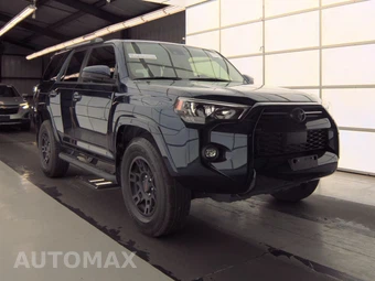 2024 Toyota 4Runner SR5 - miniatura 3