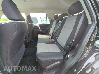 2024 Toyota 4Runner SR5 - miniatura 13