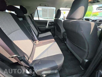 2024 Toyota 4Runner SR5 - miniatura 17