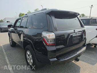 2024 Toyota 4Runner SR5 - miniatura 2